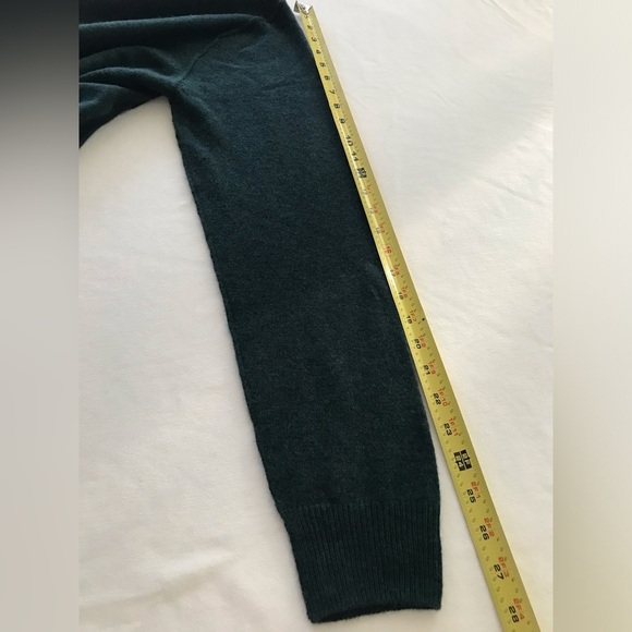 NWT 525 America Men Cashmere V-Neck Long Sleeve Sweater In Dark green SZ L - Picture 4 of 8